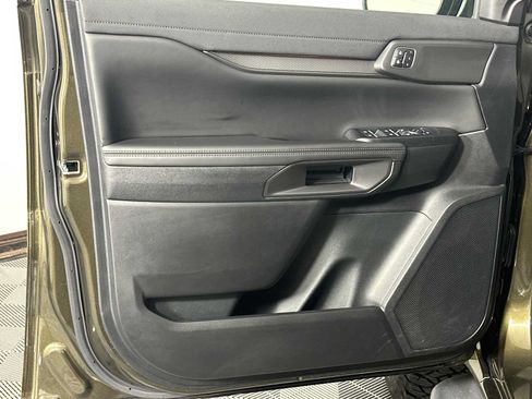 Used 2025 Ford Ranger Raptor AWD/4WD image 13