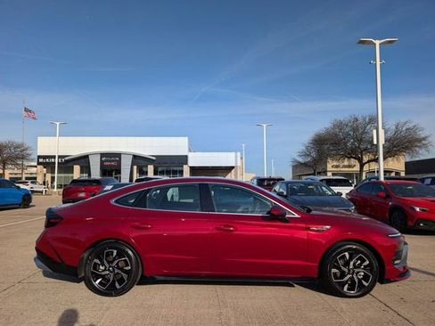 Used 2025 Hyundai Sonata SEL image 3