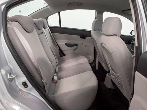 Used 2009 Hyundai Accent GLS w/ Popular Equipment Pkg 5 FWD image 17