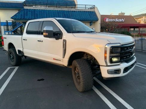 Used 2024 Ford F350 Platinum image 2