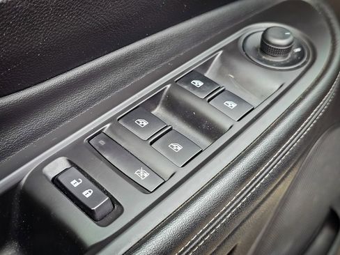 Used 2018 Buick Encore Preferred image 11