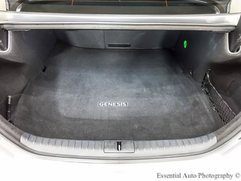 Used 2023 Genesis G70 2.0T RWD image 28