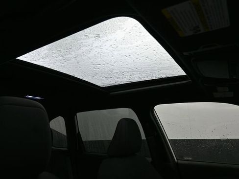 Used 2025 Subaru Forester Premium image 10