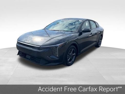 Certified 2025 Kia K4 LXS image 4