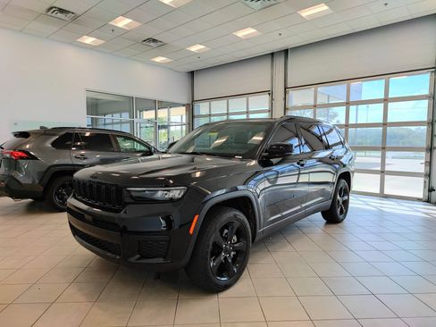 Used 2021 Jeep Grand Cherokee L Laredo AWD/4WD image 6