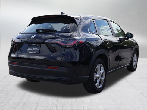 Used 2025 Honda HR-V LX image 6