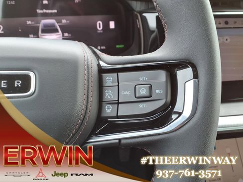 Used 2024 Jeep Wagoneer Launch Edition image 19