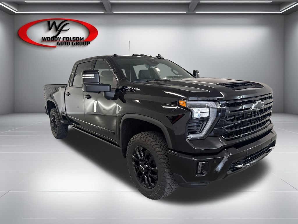 New 2026 Chevrolet Silverado 2500 High Country w/ High Country Premium Package AWD/4WD image 3