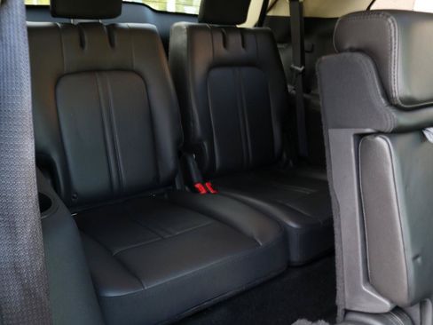 Used 2019 Lincoln MKT AWD image 47