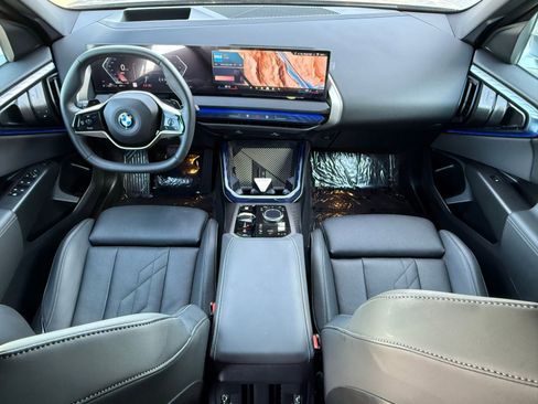 Used 2025 BMW X3 xDrive30i w/ Premium Package image 32