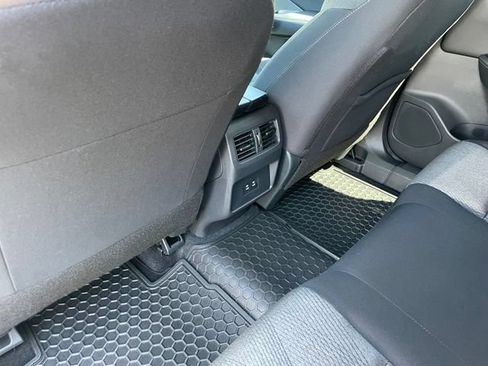 Certified 2025 Nissan Rogue SV AWD/4WD image 8