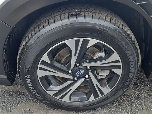 Certified 2025 Subaru Crosstrek 2.0i Premium image 4