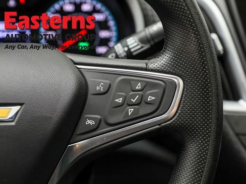 Used 2024 Chevrolet Malibu LT image 16