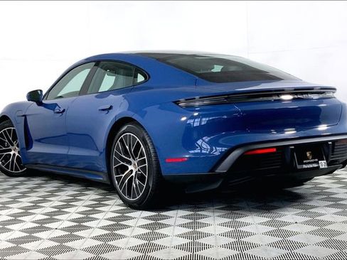 Used 2025 Porsche Taycan image 2
