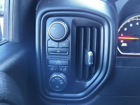 Used 2023 Chevrolet Silverado 2500 Custom w/ Custom Convenience Package image 27