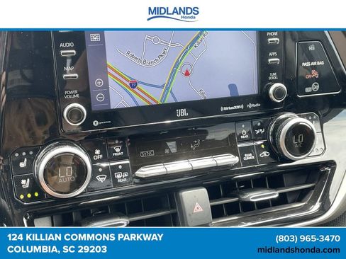 Used 2021 Toyota Highlander Limited AWD/4WD image 33