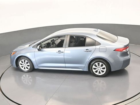 Used 2022 Toyota Corolla LE image 45