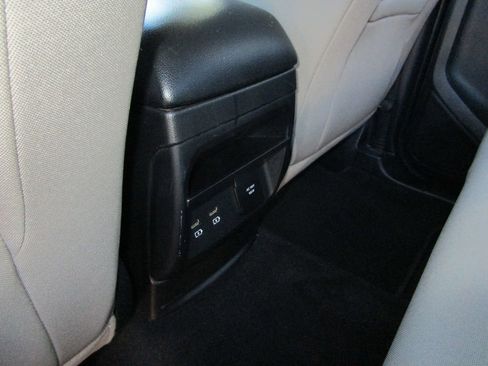 Used 2019 Ford Ranger XLT w/ Equipment Group 301A Mid image 19