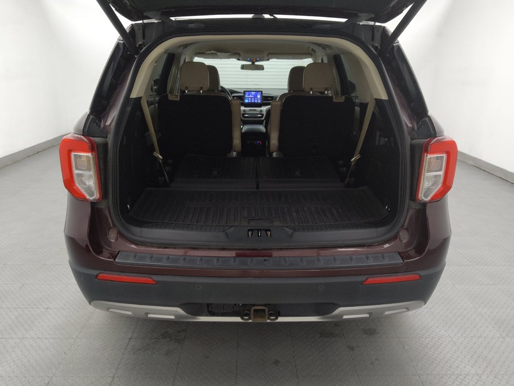 Used 2022 Ford Explorer XLT w/ Equipment Group 202A AWD/4WD image 29