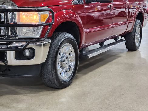 Used 2015 Ford F250 Lariat w/ Chrome Package image 17