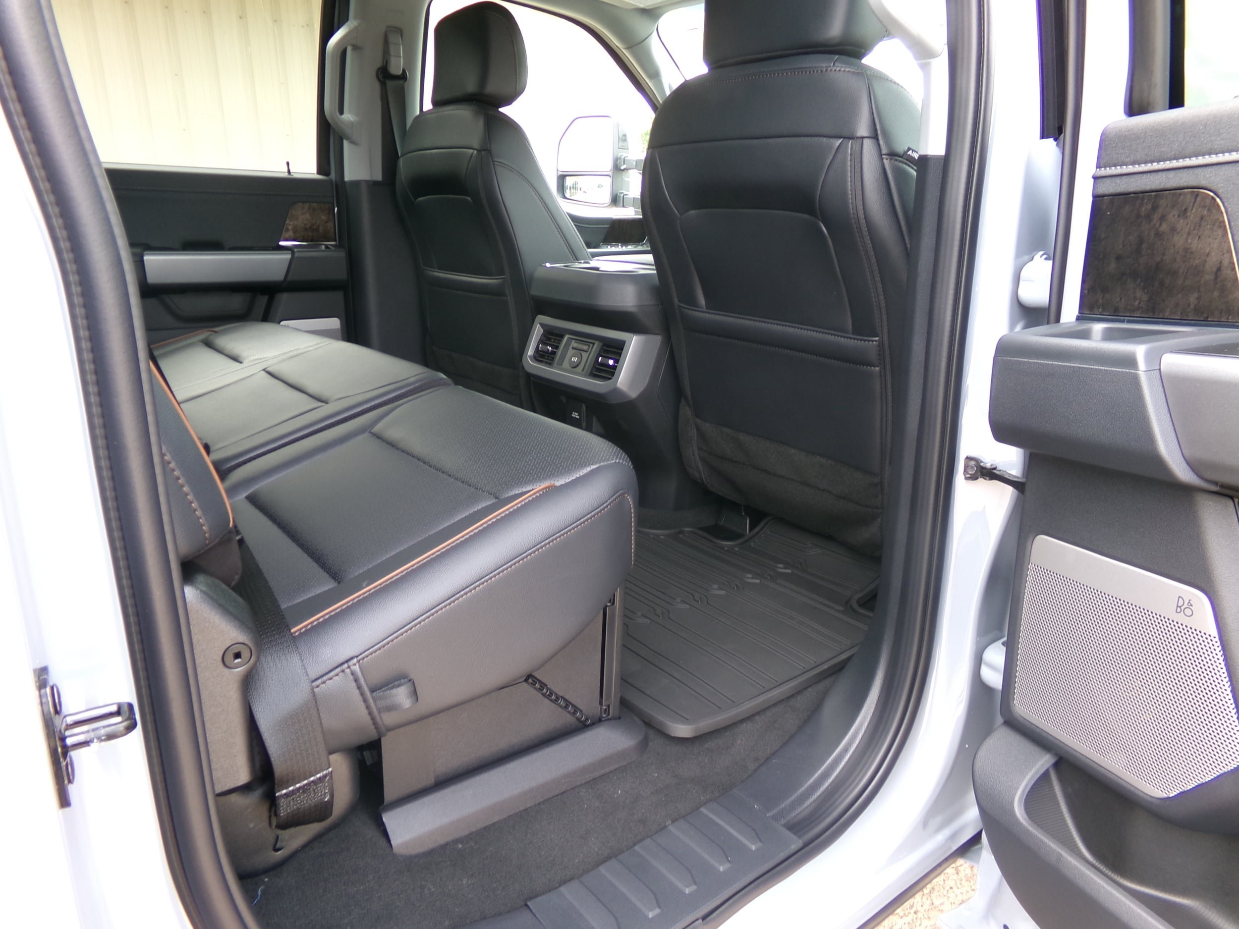 New 2025 Ford F250 Lariat w/ Lariat Ultimate Package AWD/4WD image 12