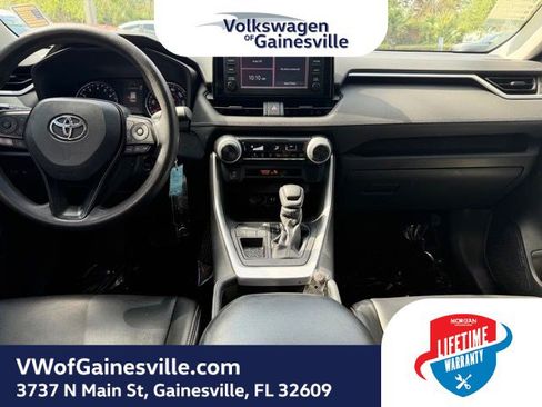 Used 2019 Toyota RAV4 LE FWD image 12