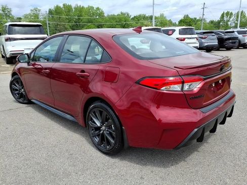 Used 2024 Toyota Corolla SE w/ SE Convenience Package FWD image 17
