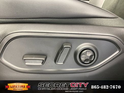 New 2026 Jeep Grand Cherokee Altitude image 14