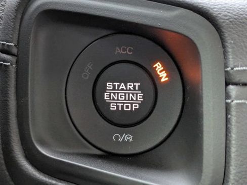 New 2026 Jeep Wrangler Unlimited Rubicon AWD/4WD image 29