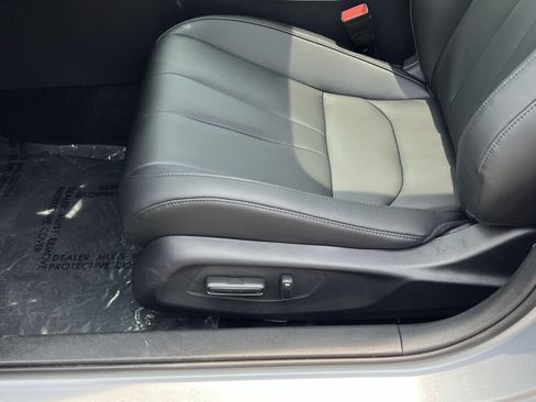 Certified 2026 Acura Integra FWD image 11