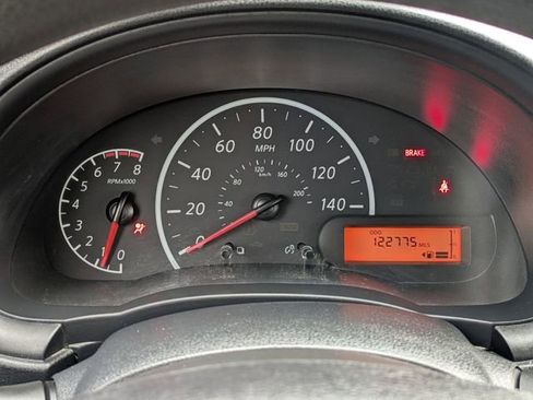 Used 2017 Nissan Versa S image 19