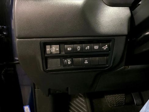 Used 2023 Toyota Tundra Limited w/ Power Package AWD/4WD image 35