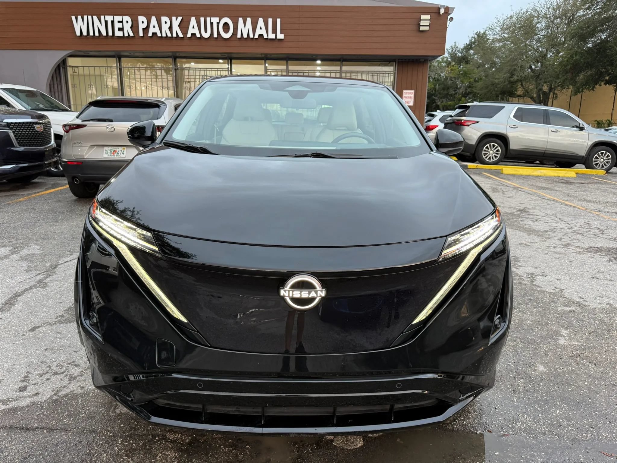 Used 2024 Nissan Ariya FWD image 2