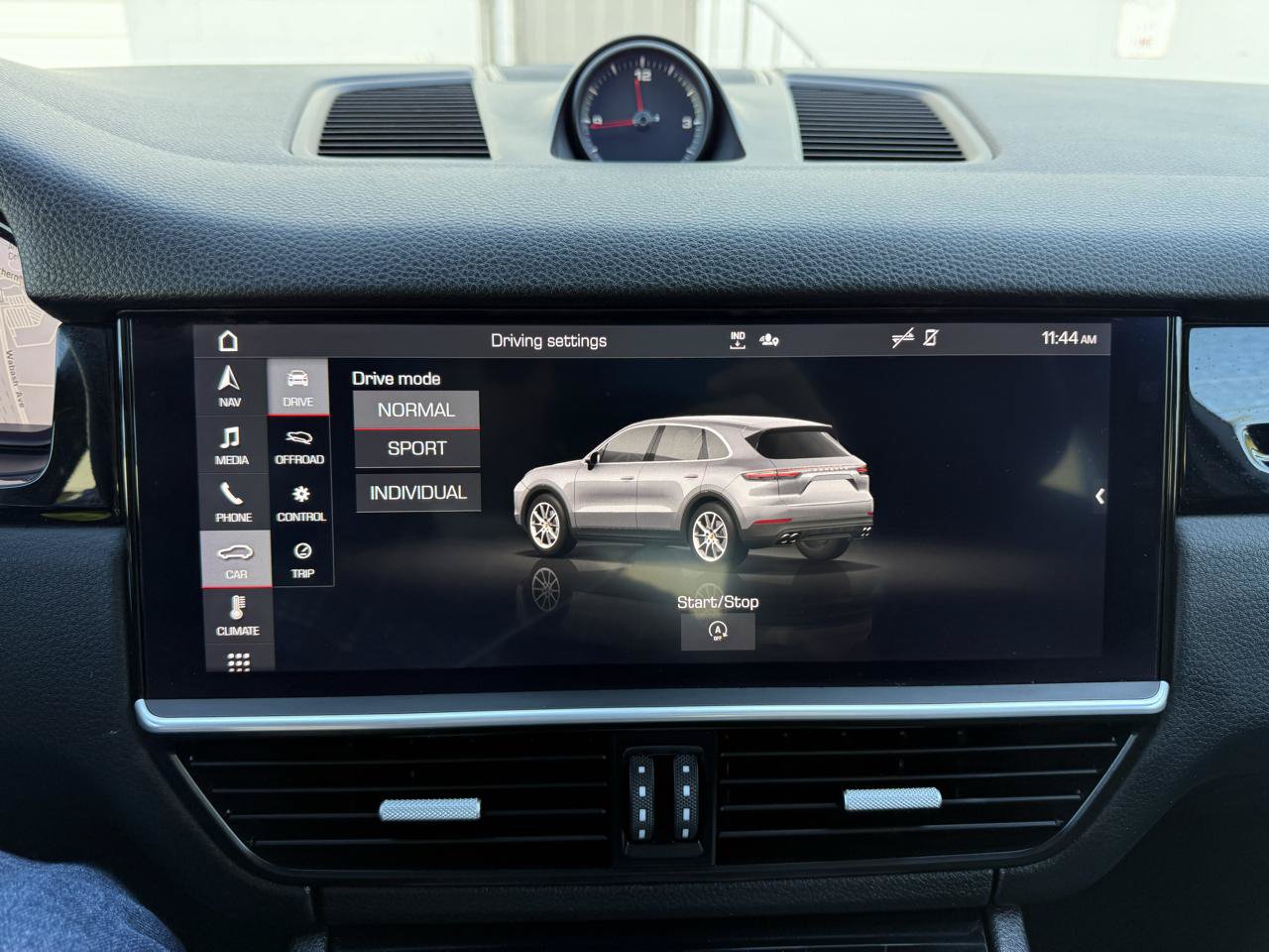 Used 2020 Porsche Cayenne AWD/4WD image 31