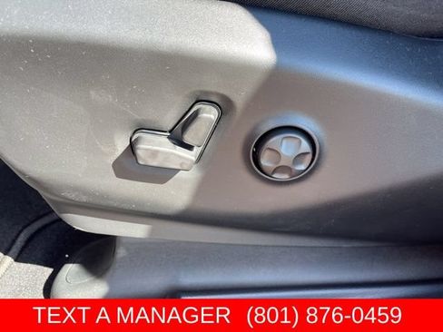 New 2026 Chrysler Pacifica Select FWD image 14