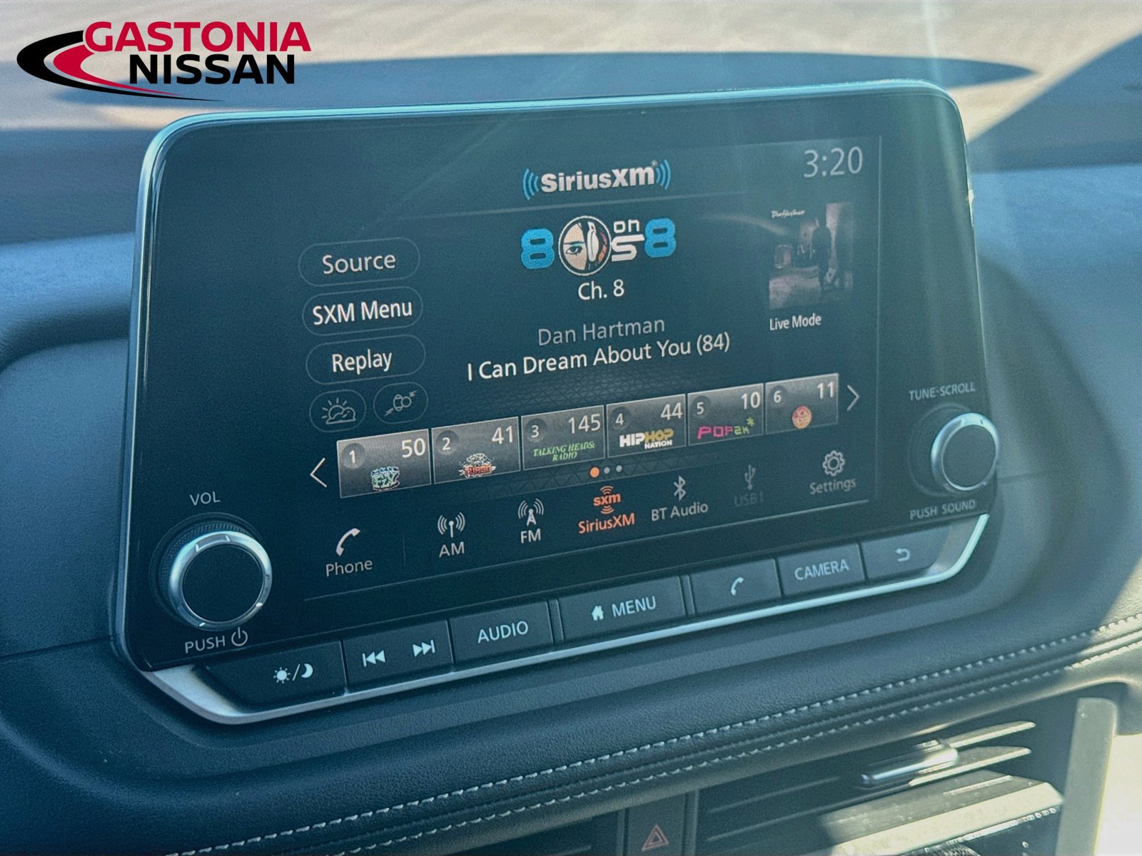 Used 2023 Nissan Rogue SV AWD/4WD image 18