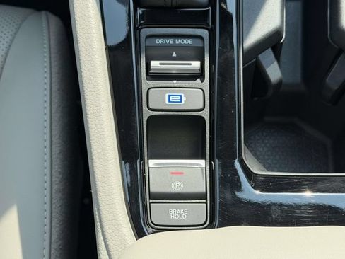 Certified 2025 Honda Accord EX-L image 16