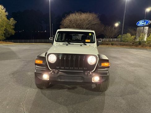 Used 2021 Jeep Wrangler Unlimited Sport image 2