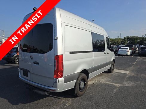 Used 2023 Mercedes-Benz Sprinter 1500 image 4