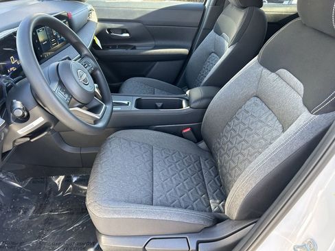 New 2026 Nissan Kicks SV w/ SV Premium Package image 15