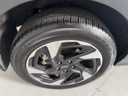 Certified 2024 Subaru Crosstrek 2.5i Limited AWD/4WD image 12