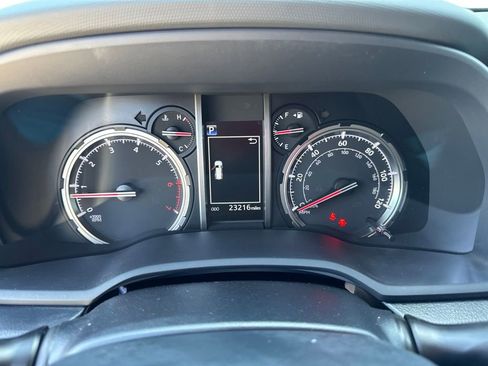 Used 2024 Toyota 4Runner TRD Off-Road AWD/4WD image 20