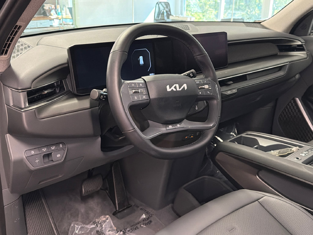 Certified 2024 Kia EV9 Wind AWD/4WD image 21