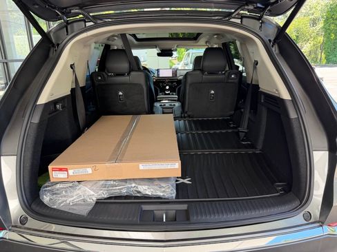 New 2026 Acura MDX SH-AWD image 10