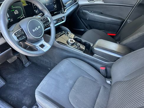 Used 2023 Kia Sportage LX AWD/4WD image 9