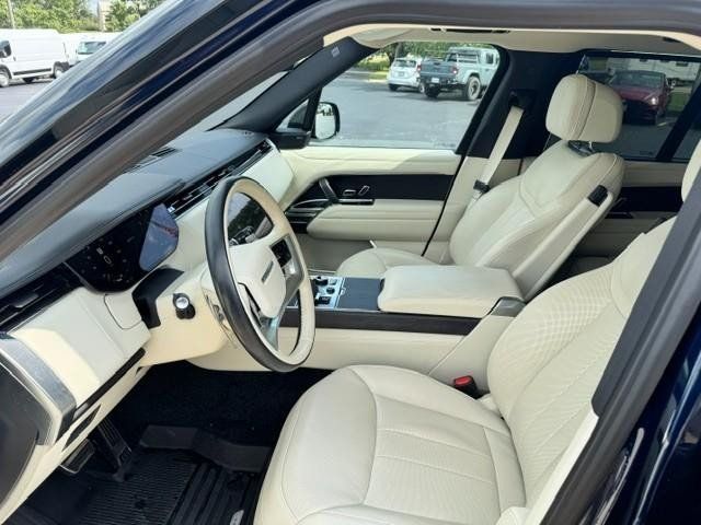 Used 2023 Land Rover Range Rover SE AWD/4WD image 9
