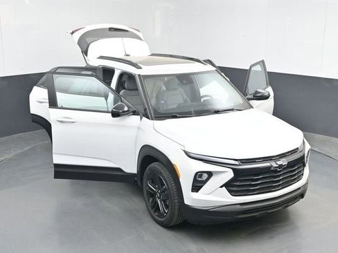 New 2026 Chevrolet TrailBlazer LT w/ Midnight Edition FWD image 48