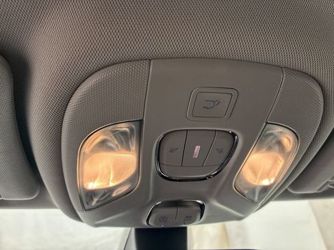Used 2017 Jeep Compass Limited AWD/4WD image 21