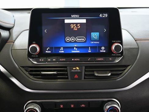 Used 2022 Nissan Altima 2.5 SR image 5