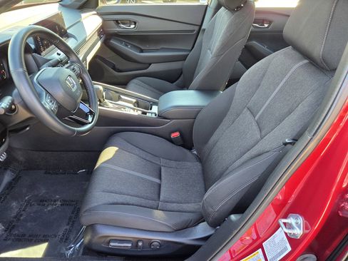 Used 2023 Honda Accord Sport image 15